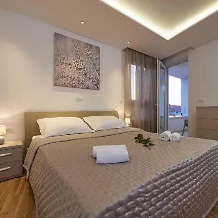 Luxury The One With Pool Appartamento *